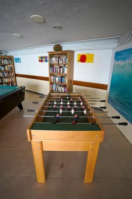 Sala de juegos en Stylish apartment with stunning sea view.