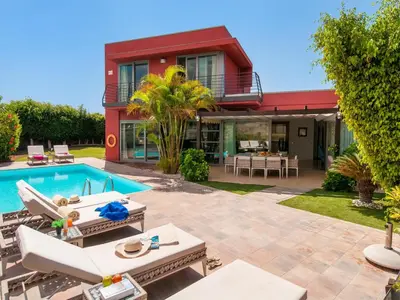 Piscina en o cerca de Top Salobre Villas by VillaGranCanaria
