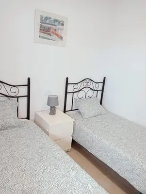 Cama o camas de una habitación en Granada playa!