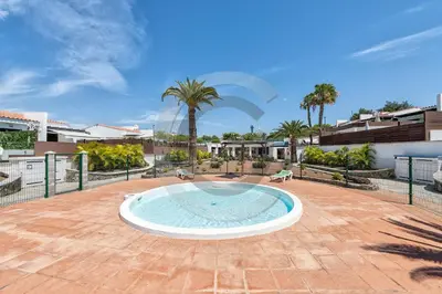 Piscina en o cerca de Colorado golf 95