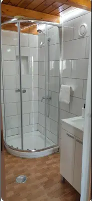 Un baño de La Cabañita