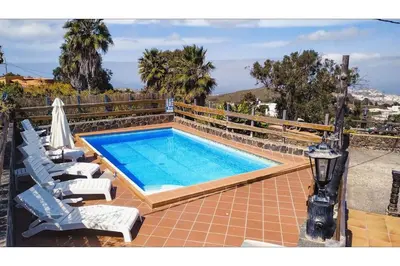 Piscina en o cerca de Casa El Moral