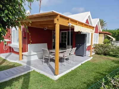 Jardín al aire libre en Modern Garden Chalet 3 BR by Canarias prime homes