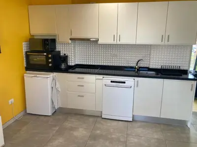 Una cocina o zona de cocina en Apartamento Jumilla Vista Mar 35