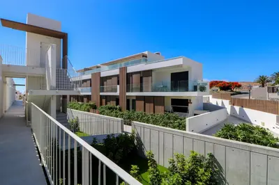 Edificio en el que se encuentra el apartamento