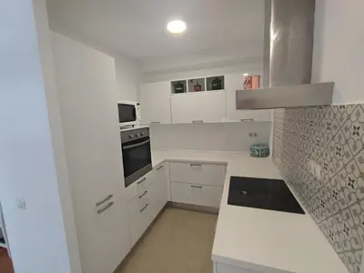 Una cocina o zona de cocina en Luxury apartment Las Canteras