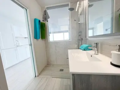 Un baño de Mirador 23 Sea View By Pride Holiday Rentals