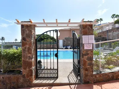 Piscina en o cerca de Chalet in Playa del Inglés near Maspalomas Dunes