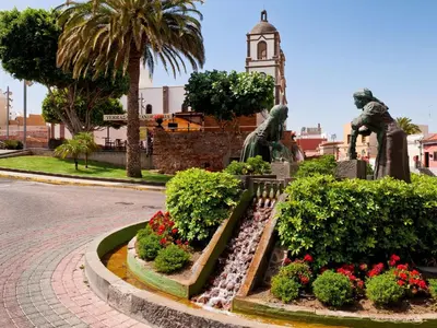 Plano de Villa in Spain with Private Pool & Garden