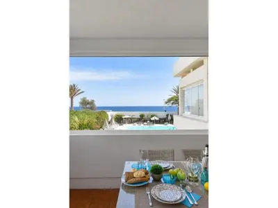 Comida en o cerca de este apartamento