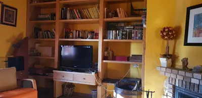 Una televisión o centro de entretenimiento en Hoya La Vieja Rural