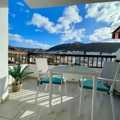Blue Harmony Apartment