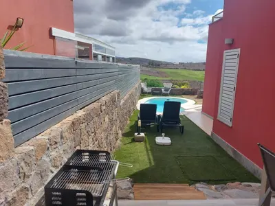Piscina en o cerca de Villa Vista Golf Salobre - Maspalomas self-sufficient with pool heating