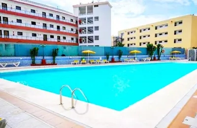 Piscina en o cerca de 3Min Walk Playa del Inglès Apartment