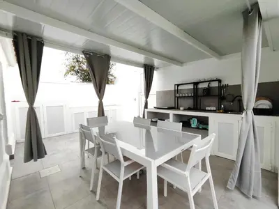 Una cocina o zona de cocina en Bungalow 
