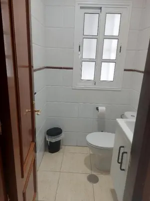 Un baño de NIVARIA SUITE