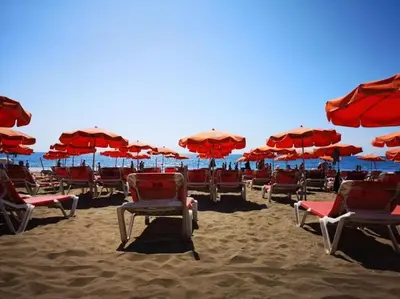 Playa de o cerca de este apartamento