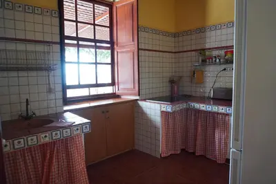 Una cocina o zona de cocina en Casa Yeyo, Lomo Bermejo