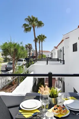 Comida en o cerca de este apartamento