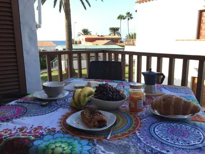 Comida en o cerca de este apartamento