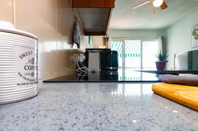 Una cocina o zona de cocina en Hilltop Vista Apartment
