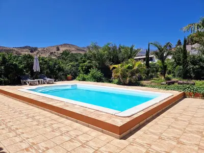 Piscina en o cerca de Casa con piscina privada y vistas