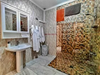 Un baño de Vivienda Paralelo 28º