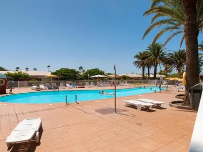 Piscina en o cerca de Belvilla by OYO Melocotones 50