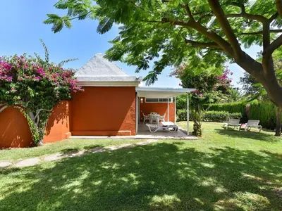 Jardín al aire libre en Belvilla by OYO Melocotones 50