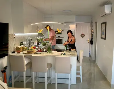 Comida en o cerca de este apartamento