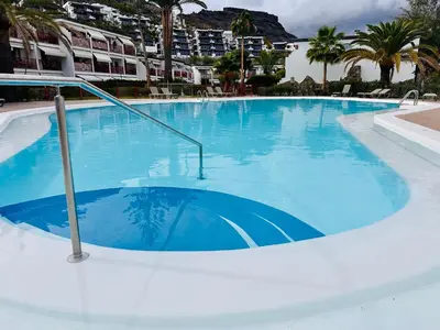 Piscina en o cerca de PLAYA DEL CURA - Spacious Beachside Apartment
