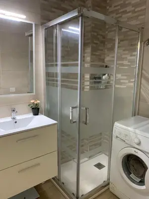 Un baño de Green Beach Las Canteras