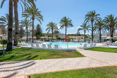 Piscina en o cerca de Bungalow Arcos 79