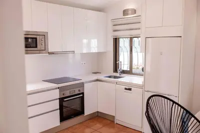 Una cocina o zona de cocina en Deluxe Santa Barbara - by Gestión Vacacional Canarias