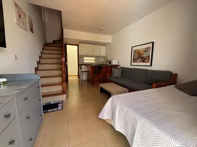 Zona de estar de Casa Adel vibbecanarias Maspalomas