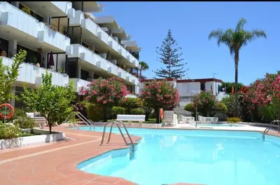 Piscina en o cerca de Ocean blue 405