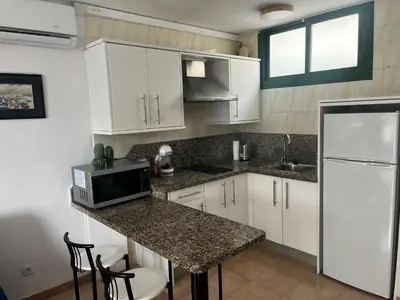 Una cocina o zona de cocina en Beach and Yumbo cozy home
