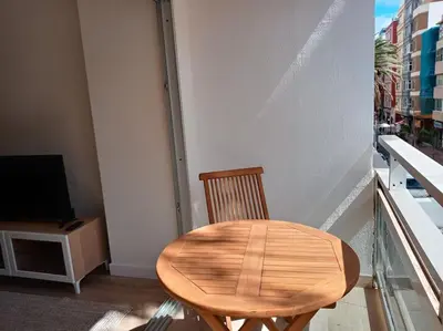 Un balcón o terraza de Apartamento al lado de La Playa de Las Canteras
