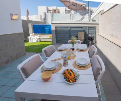 Comida en o cerca de esta villa