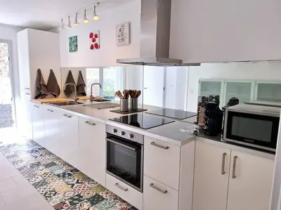 Una cocina o zona de cocina en Malibú Mogán Secret Pool Villa - Piscina privada y climatizada - Exclusive Heated Pool