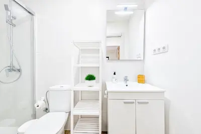 Un baño de Renovated Apartment on Salinetas Beach.
