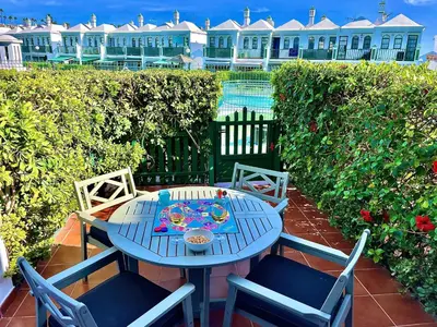 Jardín al aire libre en Bungalow Dunaflor Verde 5 by SunHousesCanarias