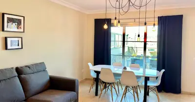 Zona de estar de Spacious House with Pool Views and BBQ, Eternal Summer Serenity