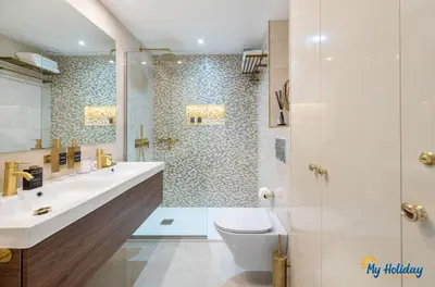 Un baño de Mountain & Ocean Oasis