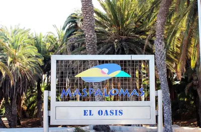Certificado, premio, señal o documento que está expuesto en Oasis Playa Maspalomas