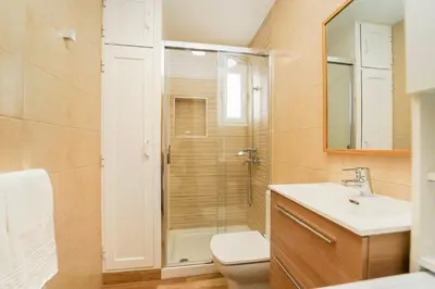 Un baño de Blue Ski 6 by Homestaygrancanaria