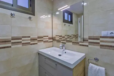 Un baño de Atico Puerto Feliz 1 