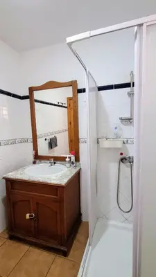 Un baño de Eden GuestHouse