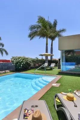Piscina en o cerca de Sunny Vista by VillaGranCanaria