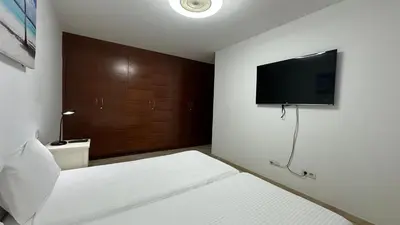 Una televisión o centro de entretenimiento en MAND CANTERAS
